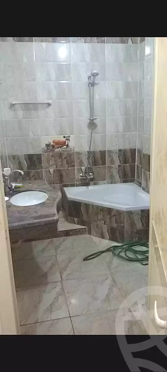 https://aqarmap.com.eg/en/listing/6895287-for-rent-cairo-el-zaytun-hlmy-lzytwn