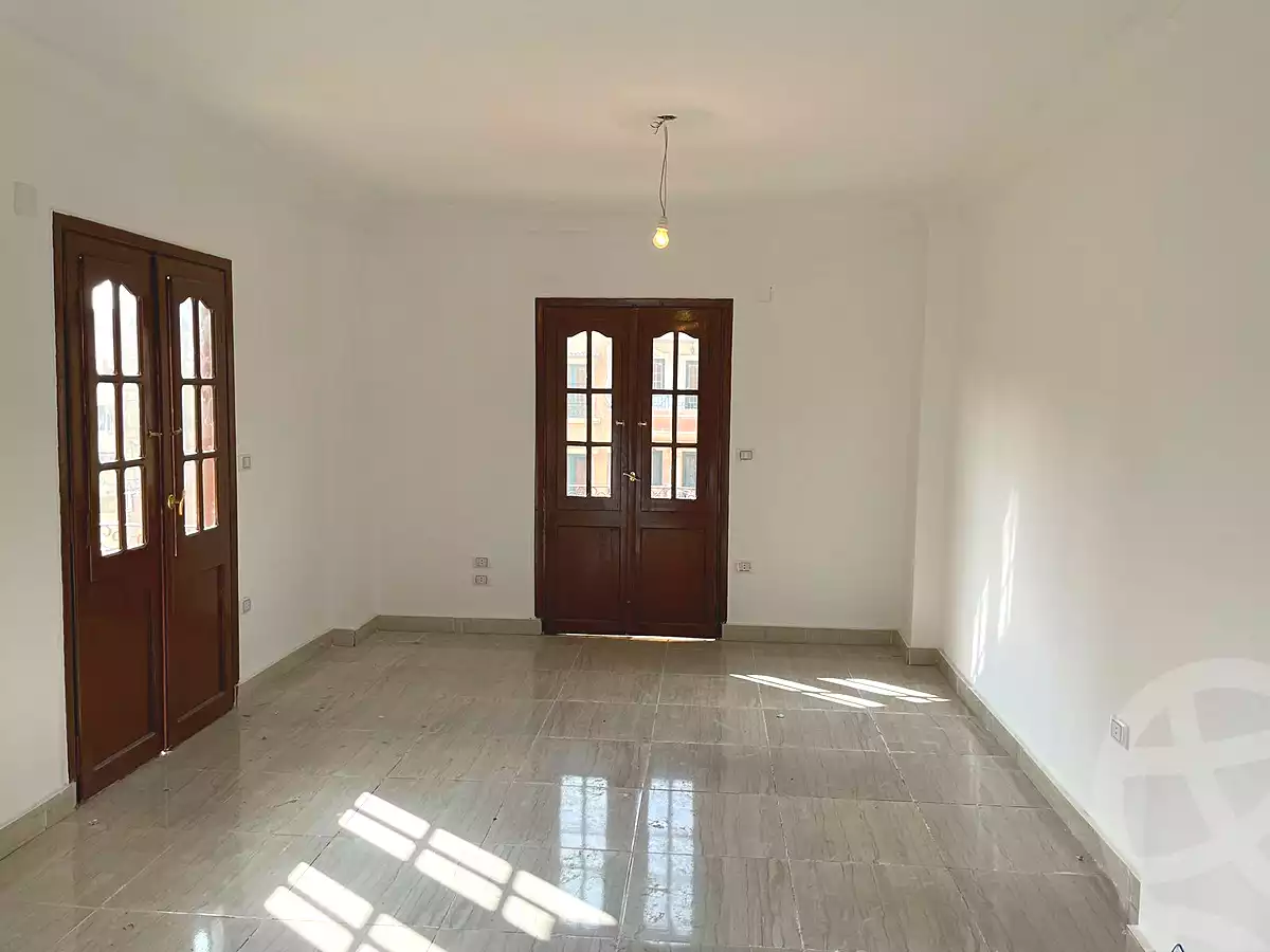 https://aqarmap.com.eg/ar/listing/6895345-for-rent-cairo-6th-of-october-el-ahyaa-neighborhood-4th-neighbourhood-1