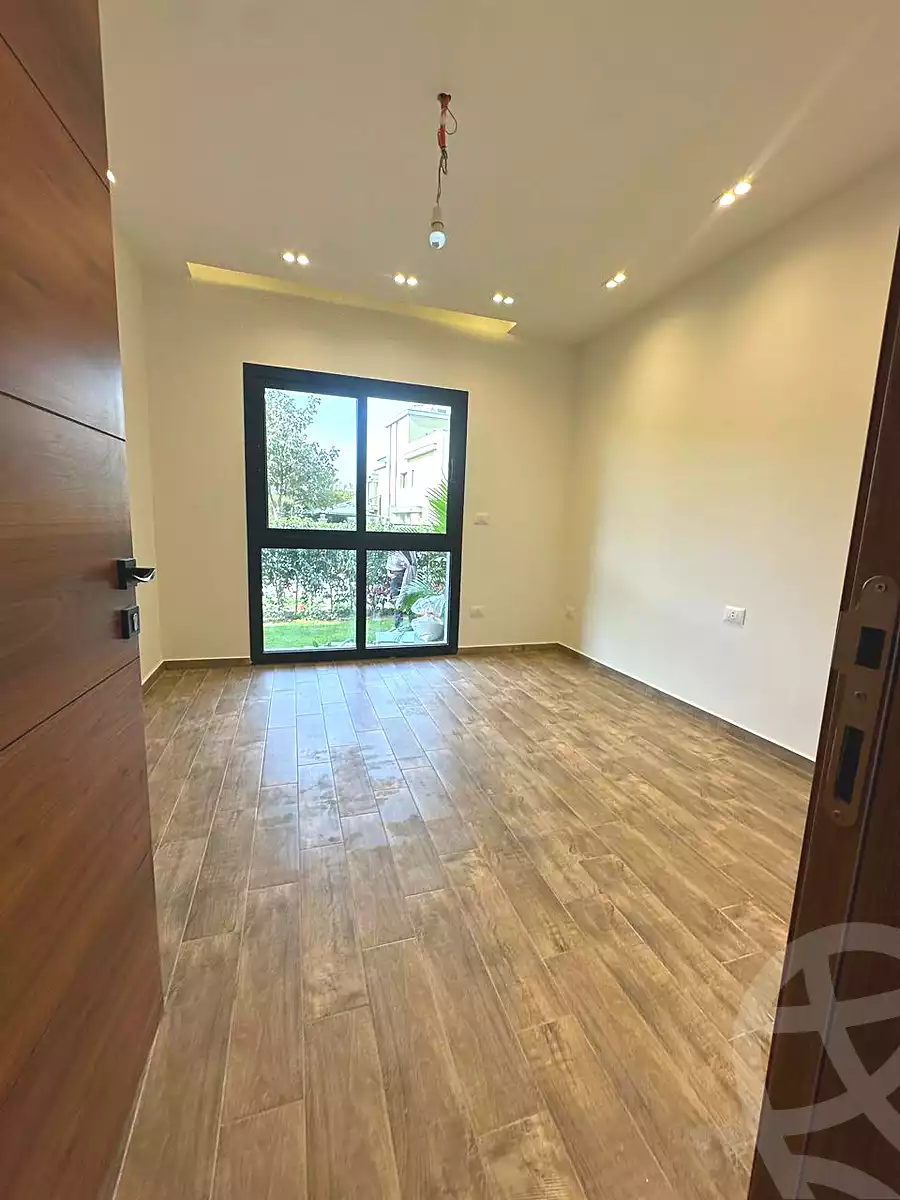https://aqarmap.com.eg/ar/listing/6895705-for-rent-cairo-new-cairo-compounds-villette-kmbwnd-sky-kwndwz-swdyk-villette