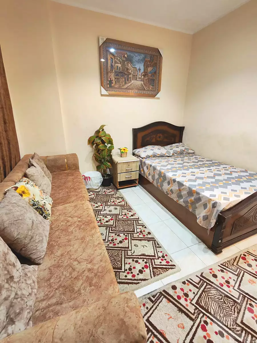 https://aqarmap.com.eg/ar/listing/6895957-for-rent-cairo-el-sheikh-zayed-city-el-hay-elsades-ashaer
