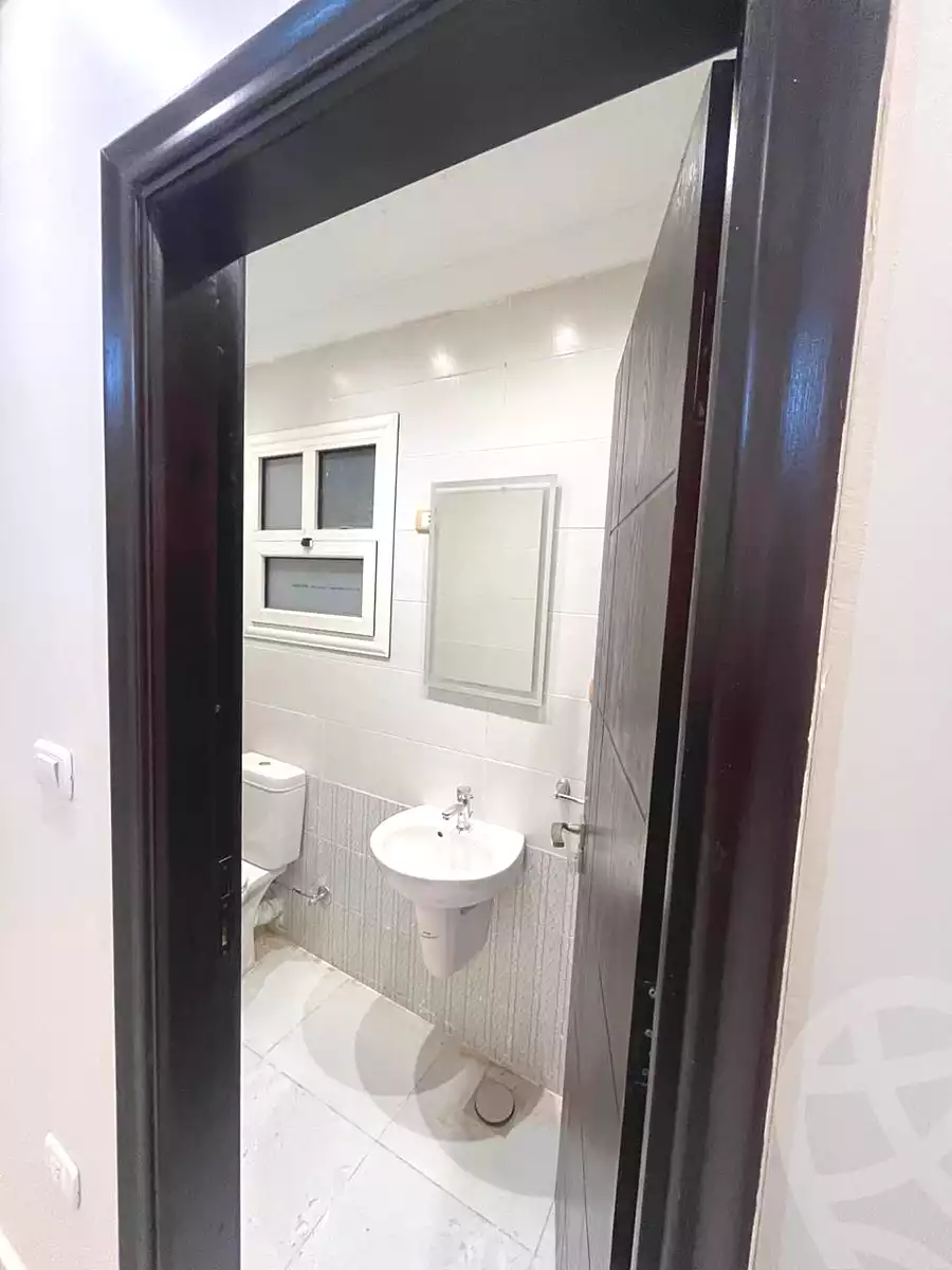 https://aqarmap.com.eg/ar/listing/6896155-for-rent-cairo-new-cairo-el-lotus-lotus-north-lmntq-lthny-llwts-lshmly