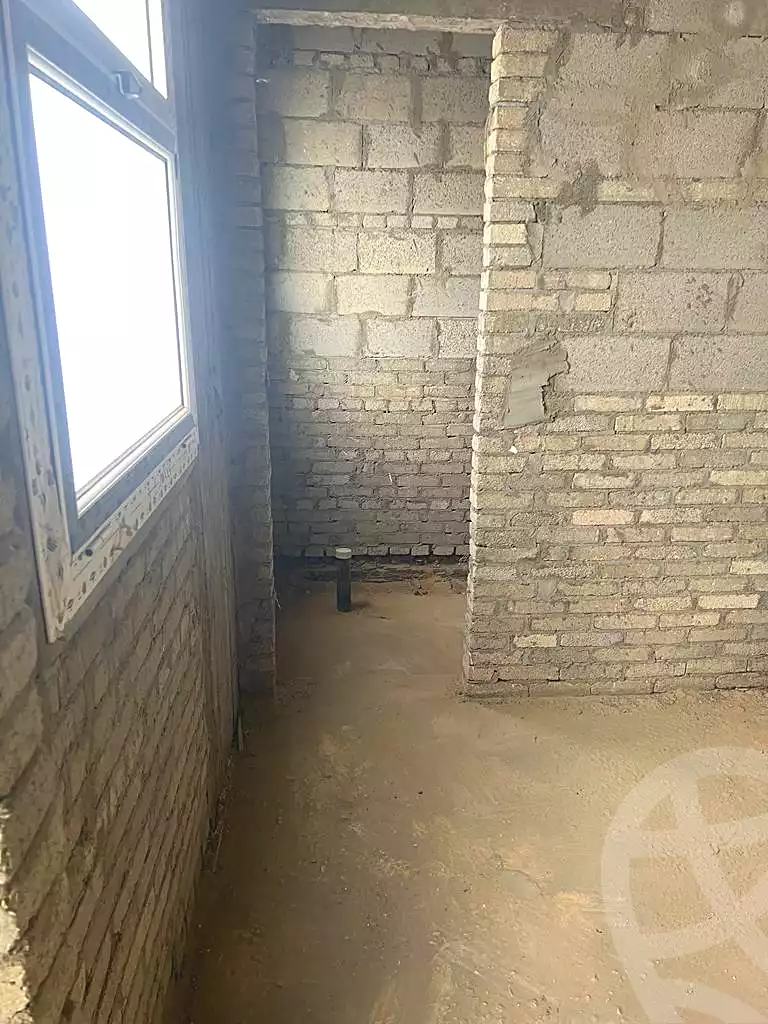 https://aqarmap.com.eg/ar/listing/6896749-for-sale-cairo-new-cairo-compounds-hyde-park-centre-ville-hyde-park