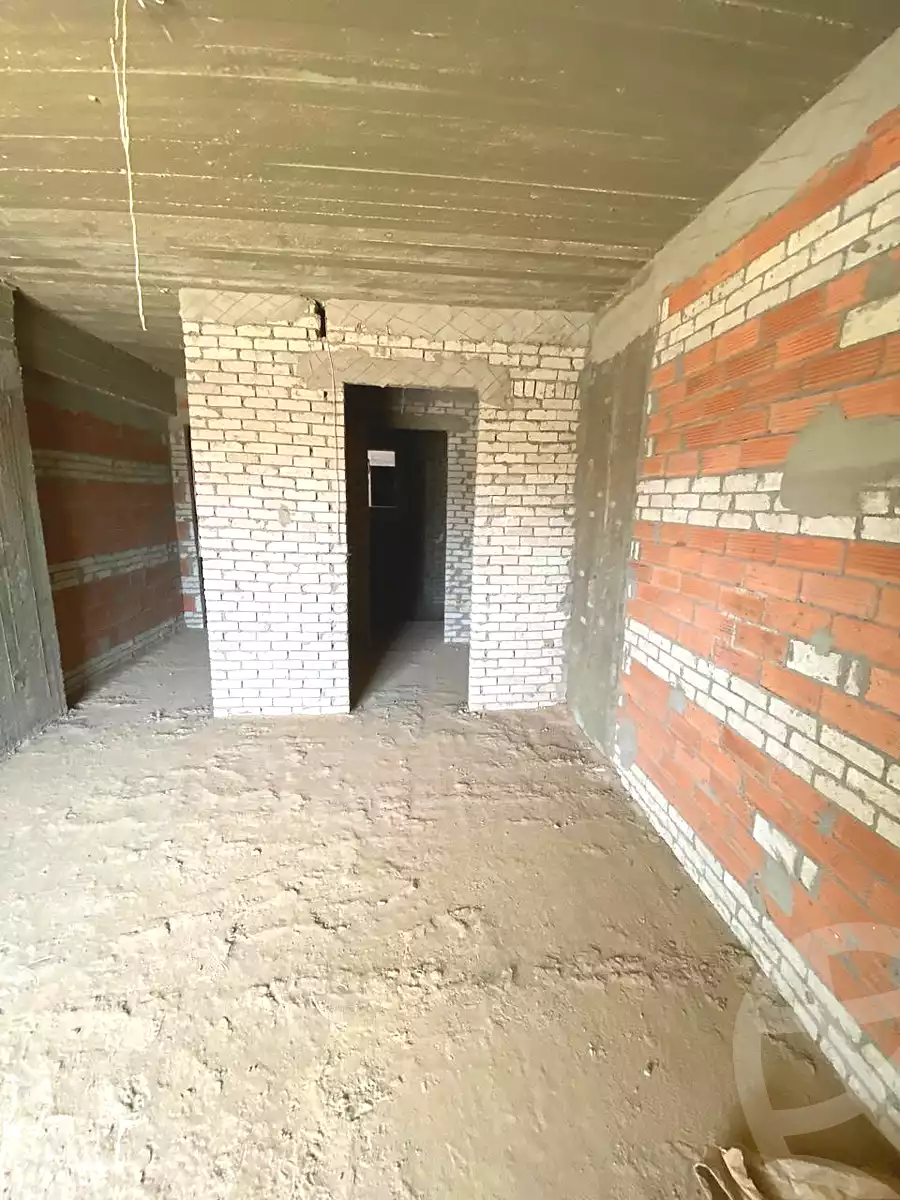 https://aqarmap.com.eg/ar/listing/6896800-for-sale-cairo-new-cairo-compounds-mwntn-fyw-y-syty-club-park-mountain-view-icity