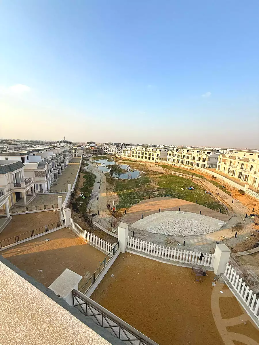 https://aqarmap.com.eg/en/listing/6896807-for-sale-cairo-new-cairo-compounds-mountain-view-1