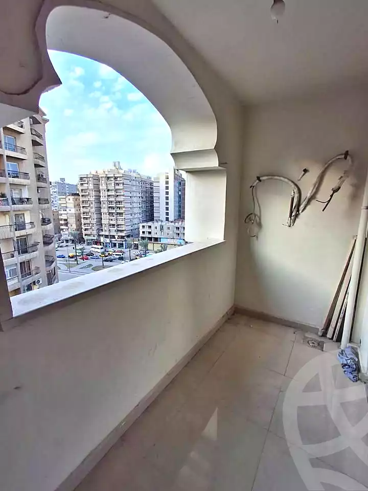 https://aqarmap.com.eg/ar/listing/6896897-for-sale-alexandria-lsywf-city-light-compound