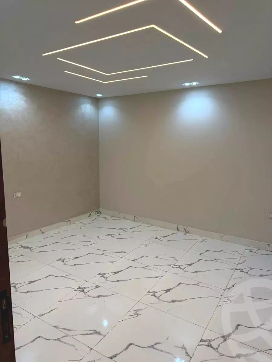https://aqarmap.com.eg/ar/listing/6896949-for-sale-cairo-el-haram-el-lebeny-soltan-khattab-st