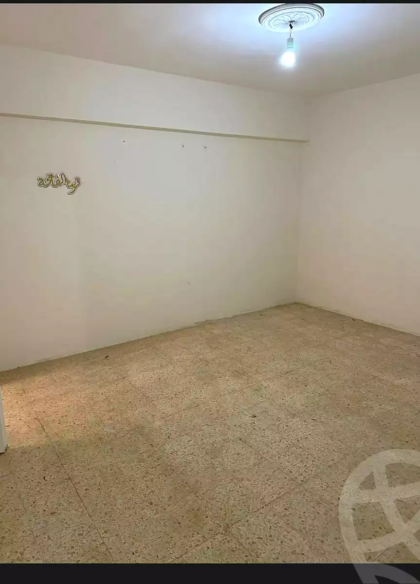 https://aqarmap.com.eg/ar/listing/6896973-for-sale-alexandria-al-agamy-el-hanouvel-radwan-st