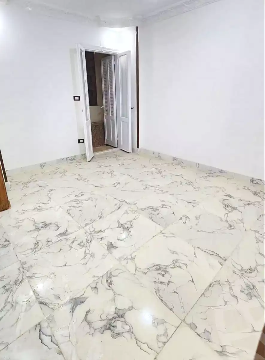 https://aqarmap.com.eg/ar/listing/6897607-for-sale-alexandria-el-asafra-l-sfr-bhry