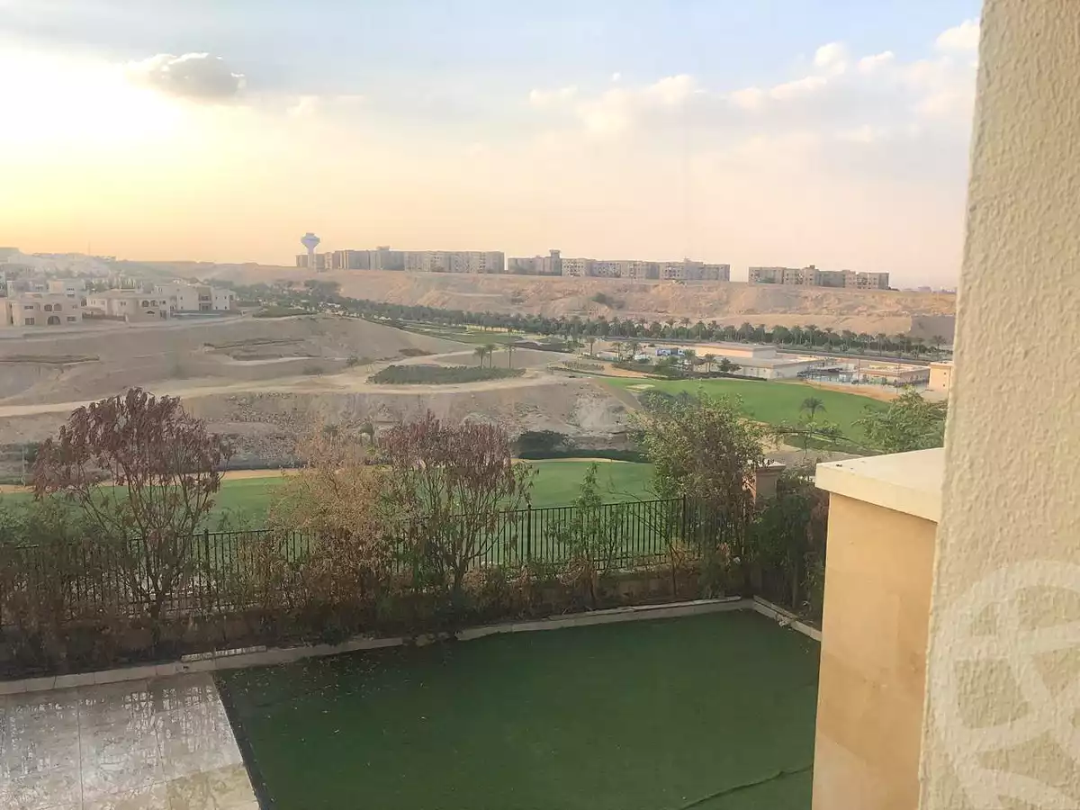 فيلا بـ٤ غرف نوم في أب تاون كايرو، صورة ٣ من ١٠
