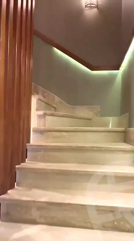فيلا بـ٤ غرف نوم في ايست تاون، صورة ٦ من ١١