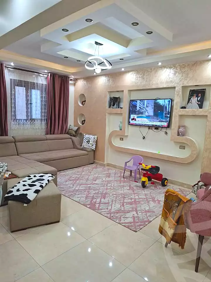 https://aqarmap.com.eg/en/listing/6898095-for-sale-alexandria-lsywf-el-falki