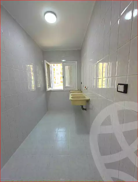 https://aqarmap.com.eg/ar/listing/6898125-for-sale-alexandria-al-agamy-shataa-el-nakheel
