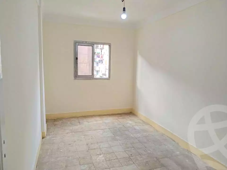 https://aqarmap.com.eg/ar/listing/6898420-for-sale-alexandria-al-agamy-el-hanouvel