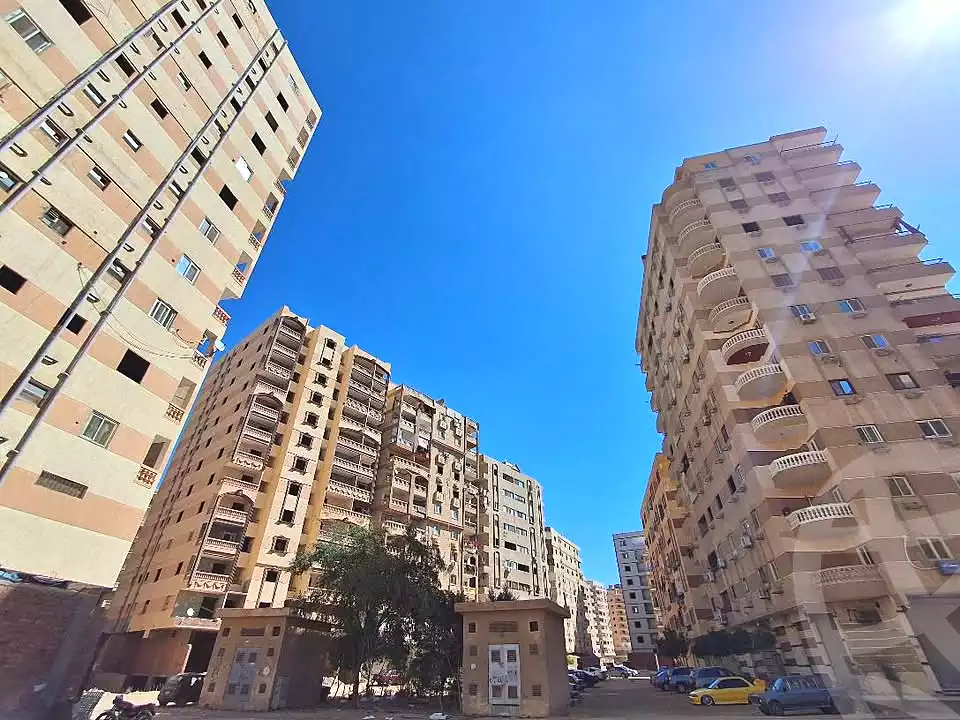 https://aqarmap.com.eg/ar/listing/6898448-for-sale-cairo-ain-shams-jsr-lswys