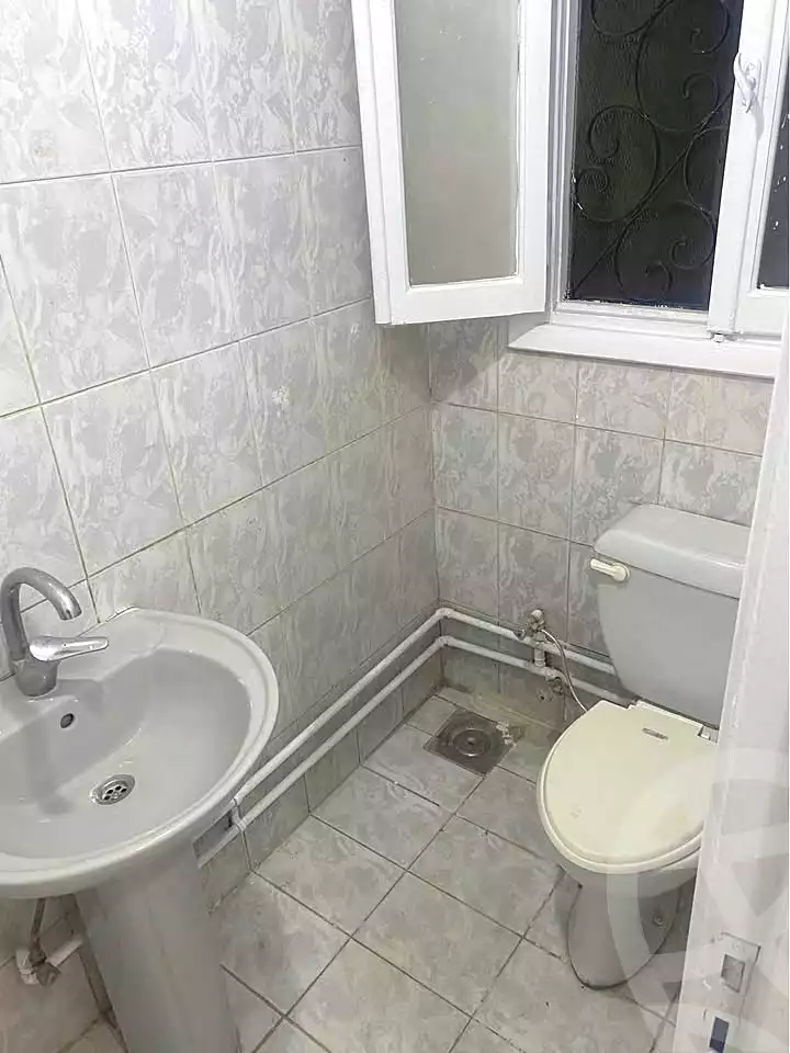 https://aqarmap.com.eg/ar/listing/6898497-for-rent-alexandria-ganaklis-shr-mrtdy-bsh