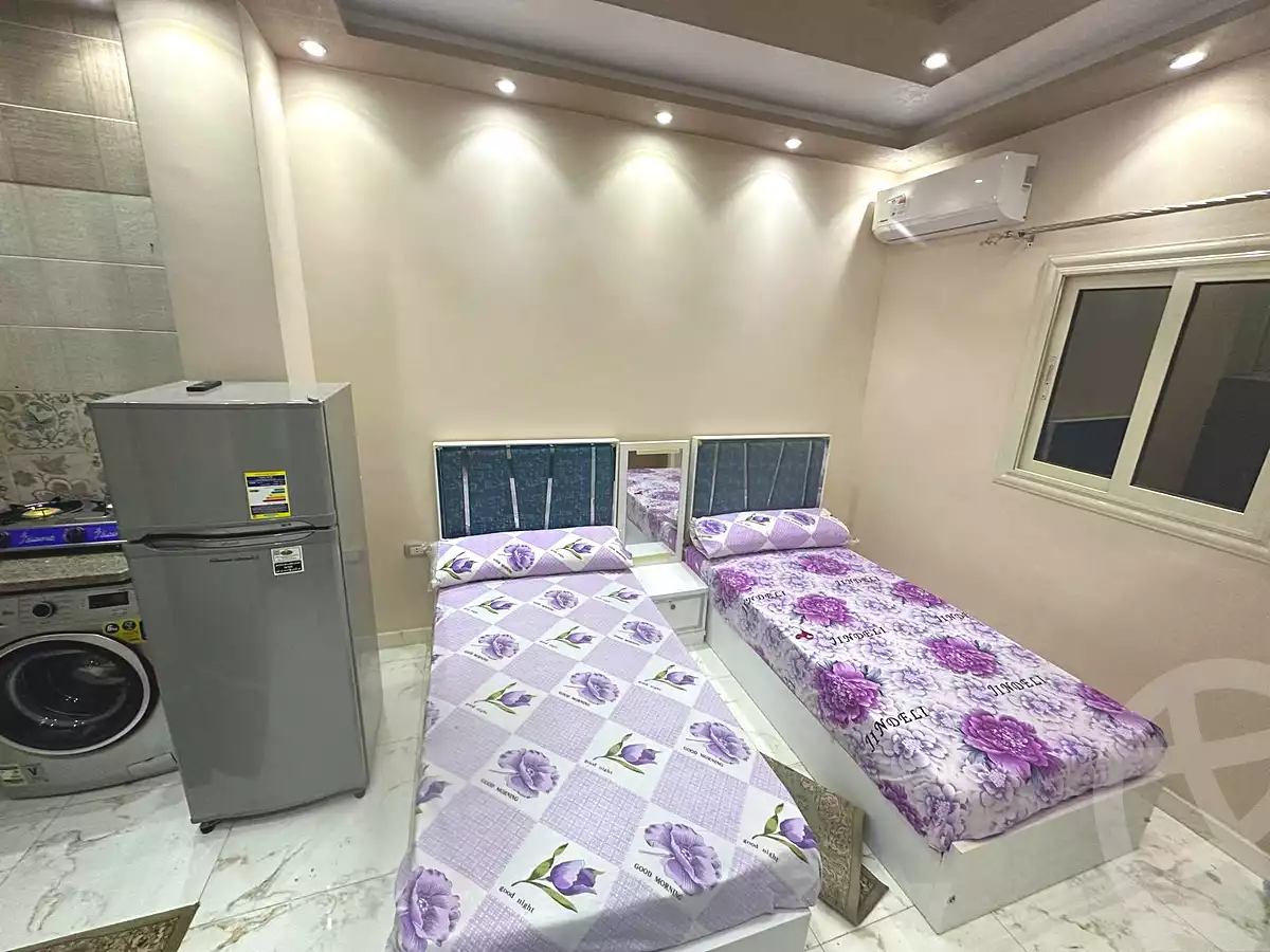 https://aqarmap.com.eg/ar/listing/6898769-for-rent-cairo-6th-of-october-el-ahyaa-neighborhood-2nd-divided-from-al-kafrawei-st