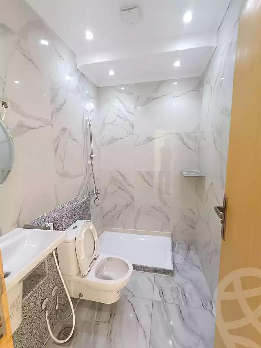 https://aqarmap.com.eg/en/listing/6898789-for-rent-cairo-el-sheikh-zayed-city-compounds-the-courtyard