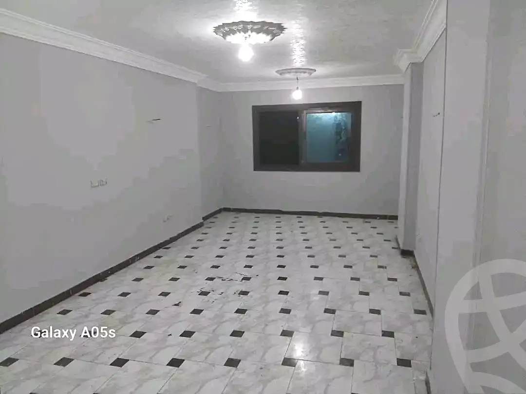 https://aqarmap.com.eg/ar/listing/6899328-for-rent-cairo-faisal-kafr-tohormos-anwar-el-haram-el-shareef-st