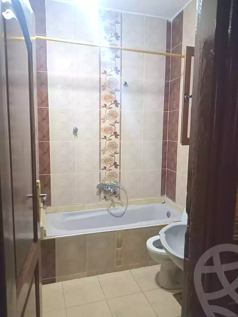 https://aqarmap.com.eg/ar/listing/6899847-for-rent-cairo-ain-shams-jsr-lswys