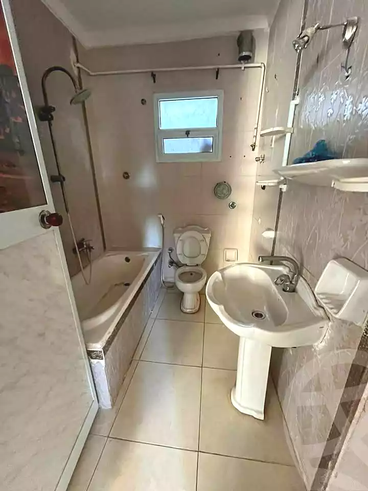 https://aqarmap.com.eg/ar/listing/6900346-for-sale-alexandria-lsywf-el-falki