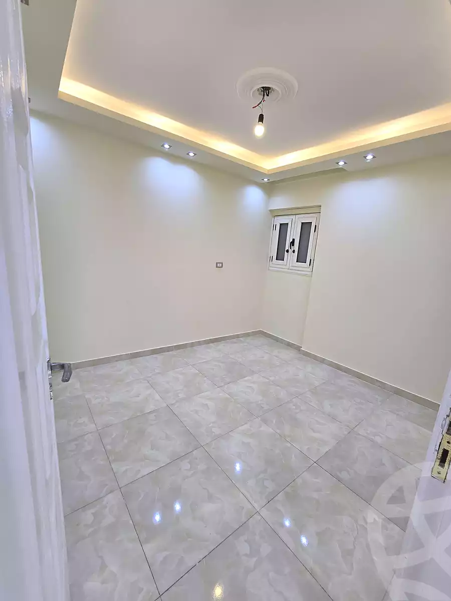 https://aqarmap.com.eg/ar/listing/6900362-for-sale-alexandria-sydy-bshr-sydy-bshr-bhry-shr-mhmwd-l-yswy