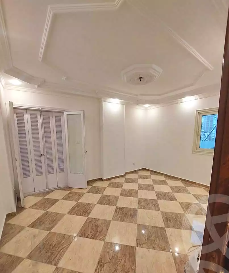 https://aqarmap.com.eg/ar/listing/6900489-for-sale-alexandria-el-asafra-l-sfr-bhry