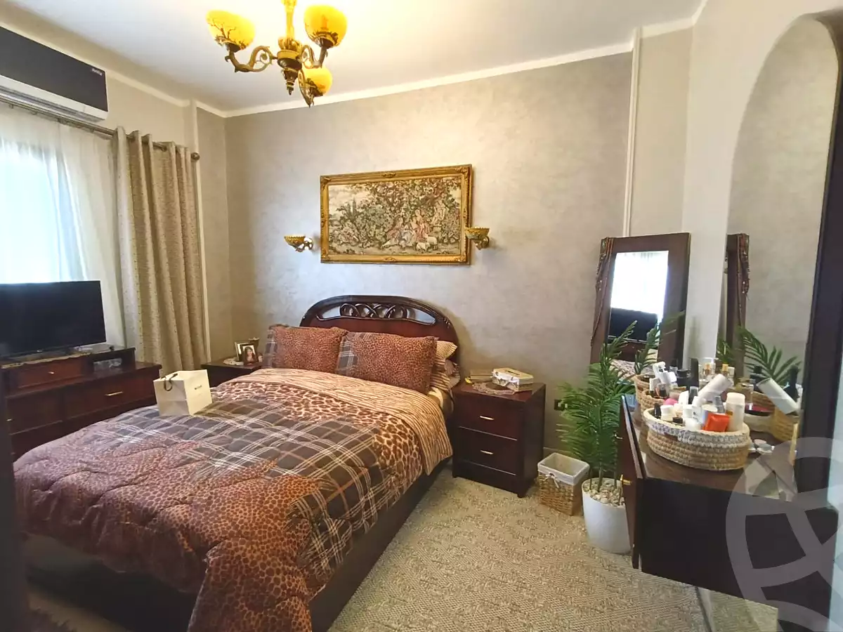 https://aqarmap.com.eg/en/listing/6901445-for-sale-cairo-el-sheikh-zayed-city-el-hay-elsabeaa-lbstn