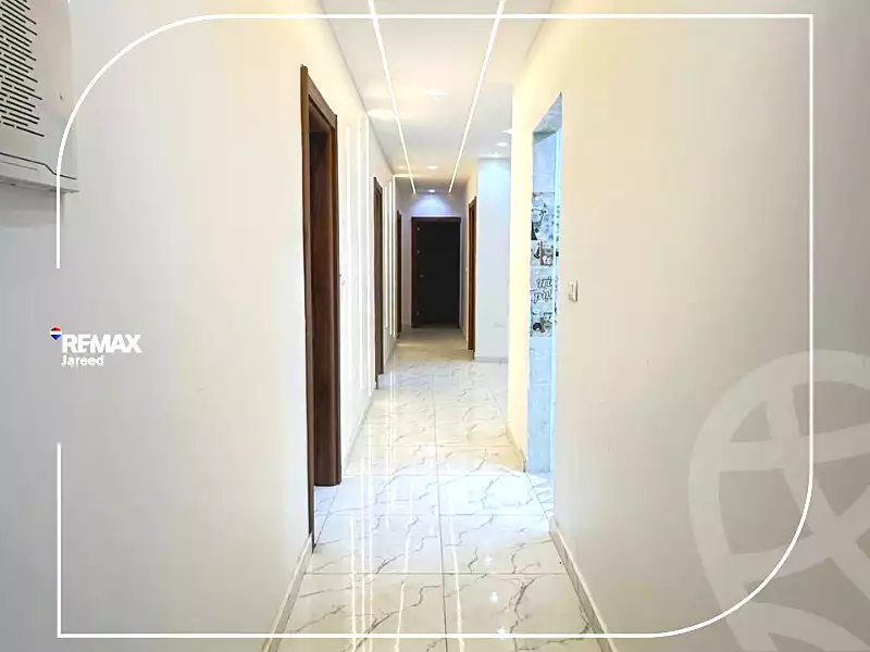 https://aqarmap.com.eg/en/listing/6901457-for-sale-cairo-el-sheikh-zayed-city-compounds-zayed-heights-compound