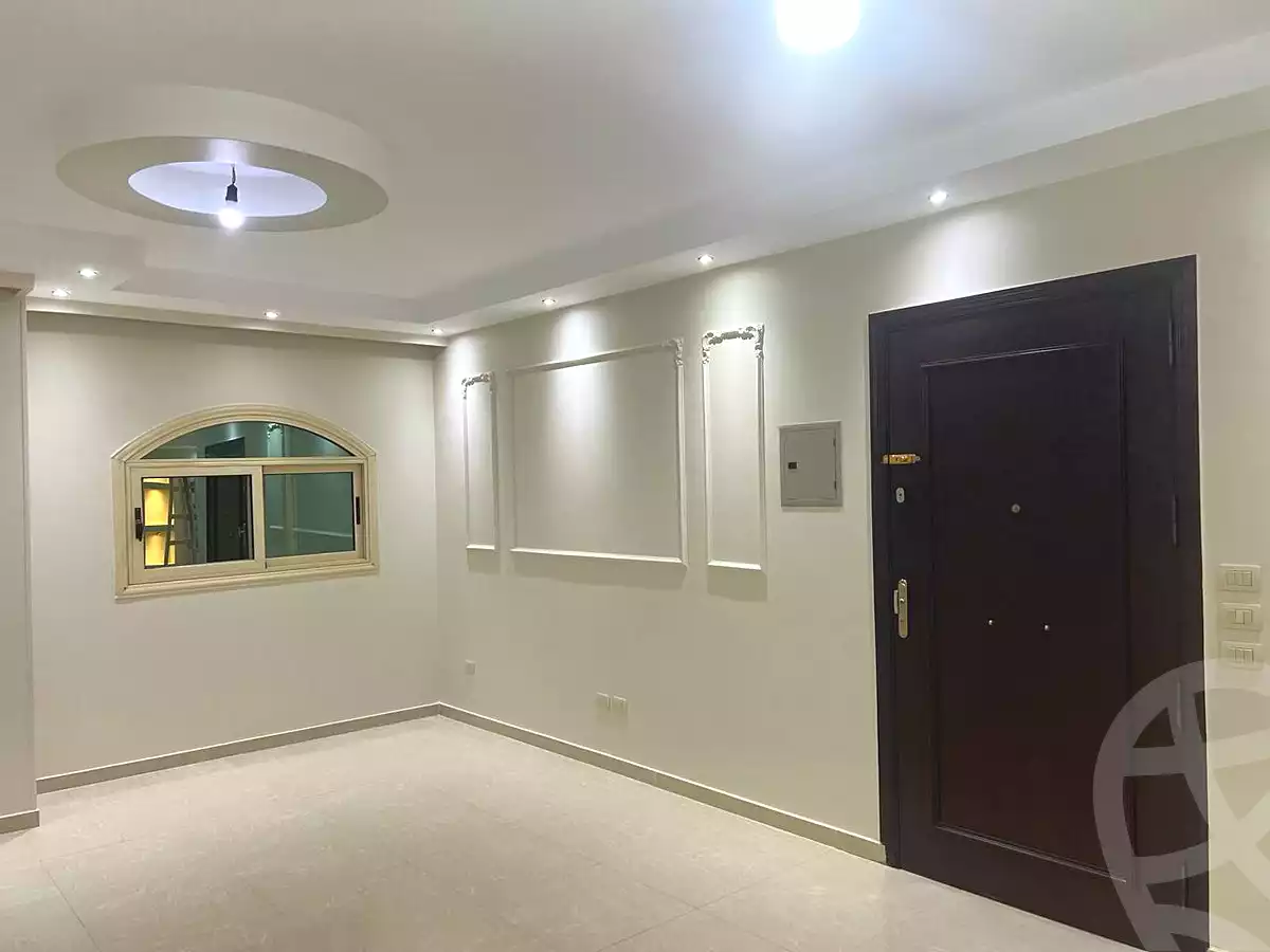 https://aqarmap.com.eg/ar/listing/6901611-for-rent-cairo-6th-of-october-el-hay-el-motamyz-el-motamayez-neighborhood-abd-el-moneim-riad-st