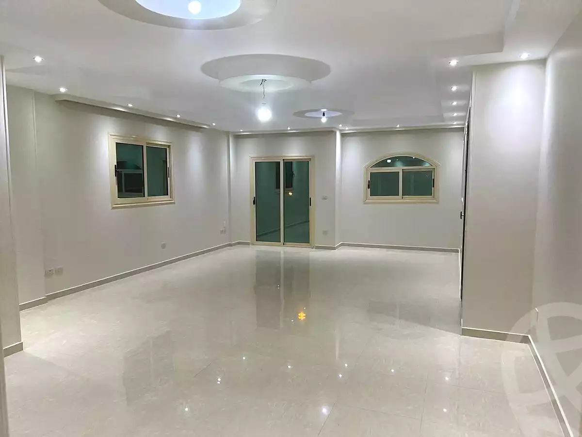 https://aqarmap.com.eg/ar/listing/6901611-for-rent-cairo-6th-of-october-el-hay-el-motamyz-el-motamayez-neighborhood-abd-el-moneim-riad-st