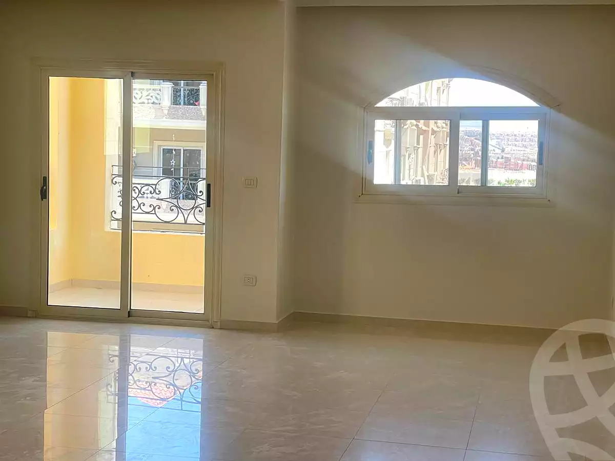 https://aqarmap.com.eg/ar/listing/6901611-for-rent-cairo-6th-of-october-el-hay-el-motamyz-el-motamayez-neighborhood-abd-el-moneim-riad-st
