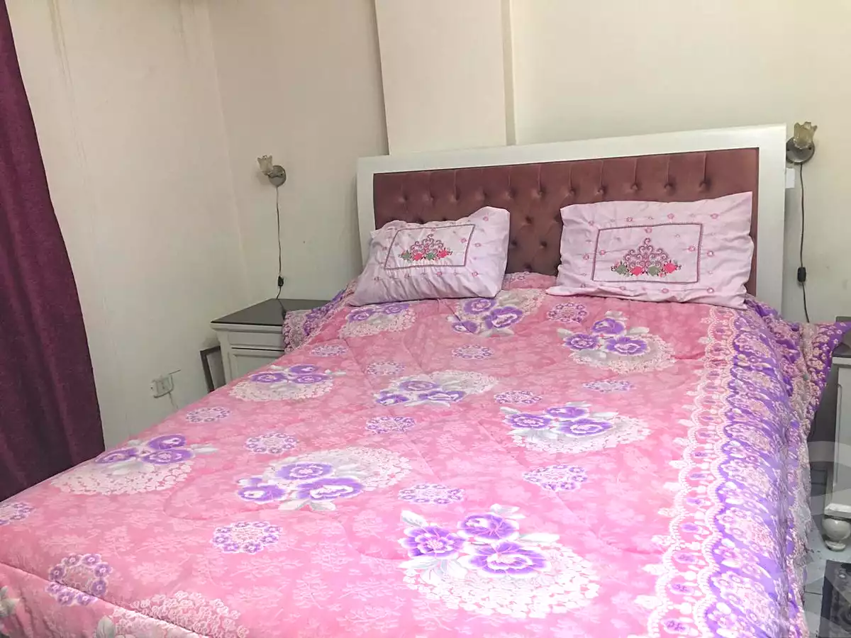 https://aqarmap.com.eg/ar/listing/6901676-for-rent-cairo-6th-of-october-el-hay-el-motamyz-first-touristic-village-el-shaheed-mohammed-abdul-latif-alshimi-st