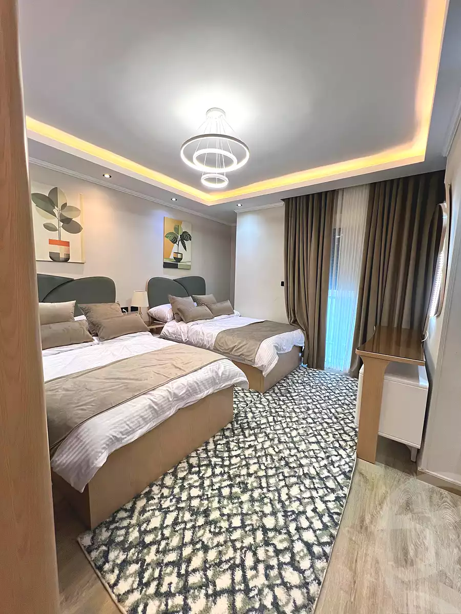 https://aqarmap.com.eg/ar/listing/6901657-for-sale-cairo-new-cairo-compounds-mwrd-fq-llttwyr