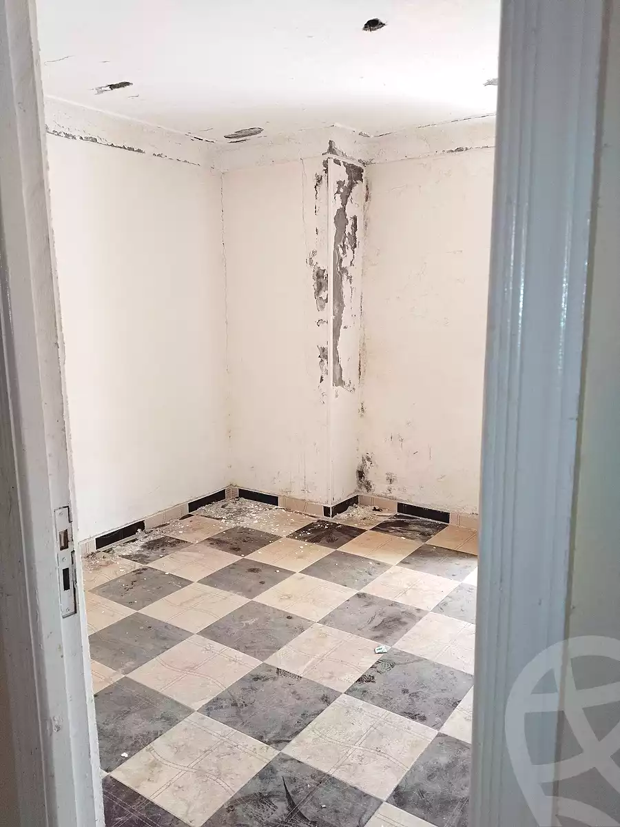 https://aqarmap.com.eg/en/listing/6902481-for-sale-alexandria-al-agamy-el-hanouvel-al-haded-we-al-soulb-st