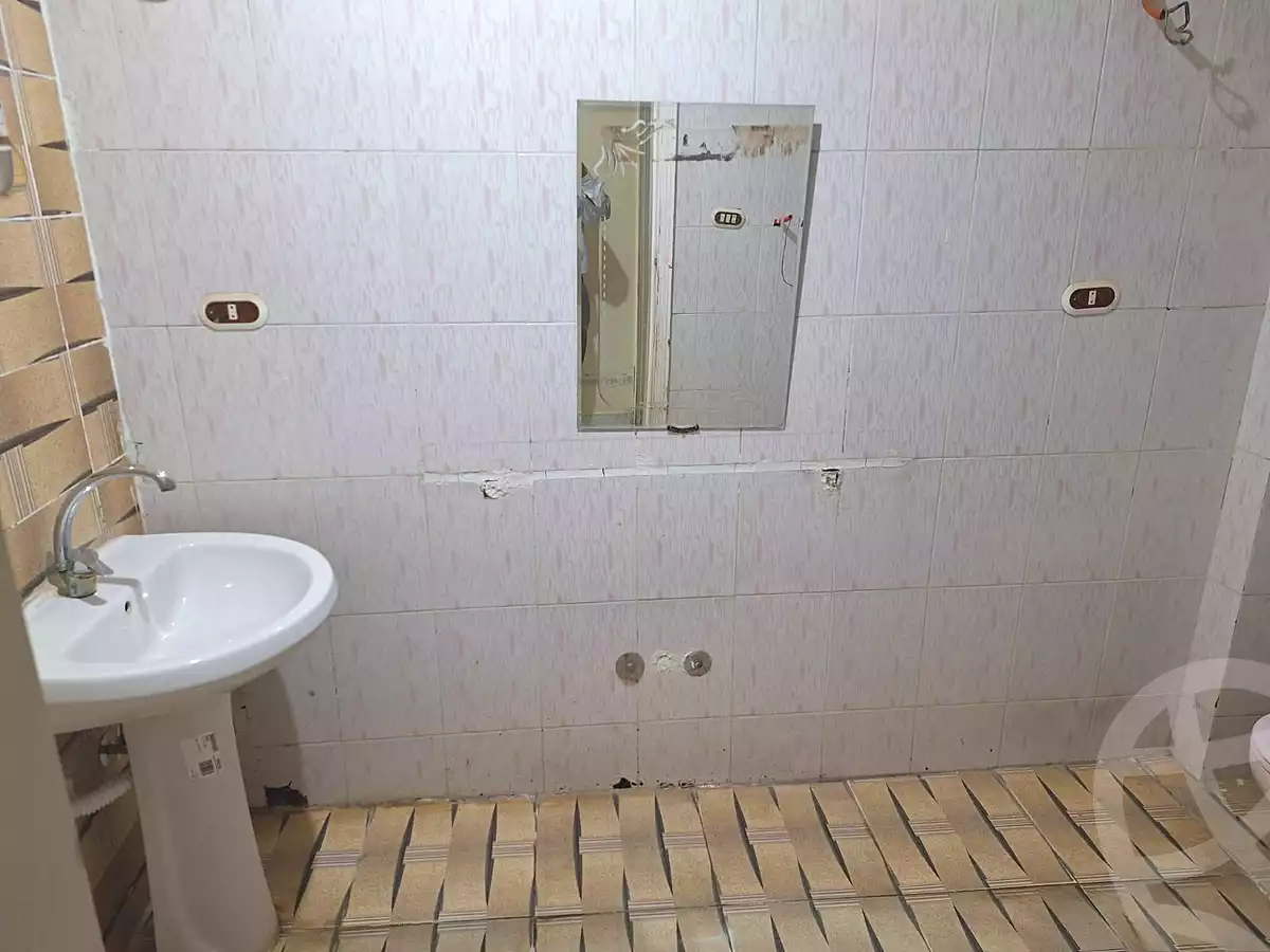 https://aqarmap.com.eg/ar/listing/6903479-for-rent-cairo-6th-of-october-el-ahyaa-neighborhood-4th-neighbourhood-1