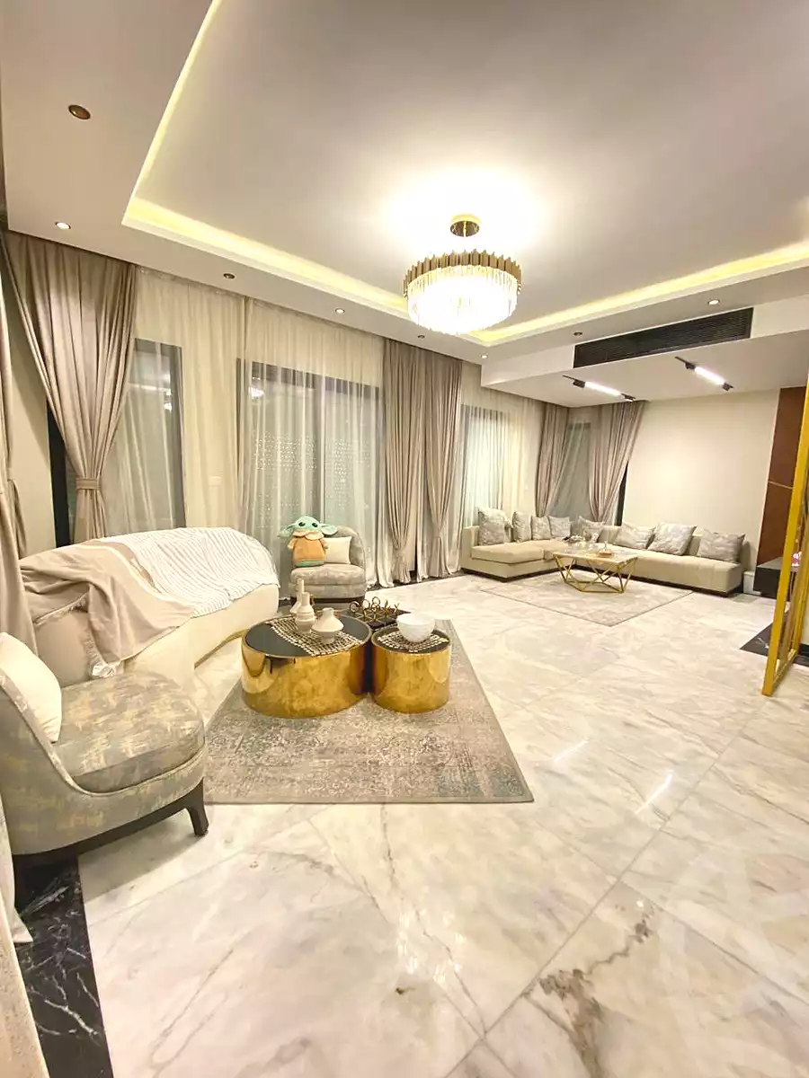 https://aqarmap.com.eg/ar/listing/6904238-for-sale-cairo-new-cairo-compounds-villette-kmbwnd-sky-kwndwz-swdyk-villette