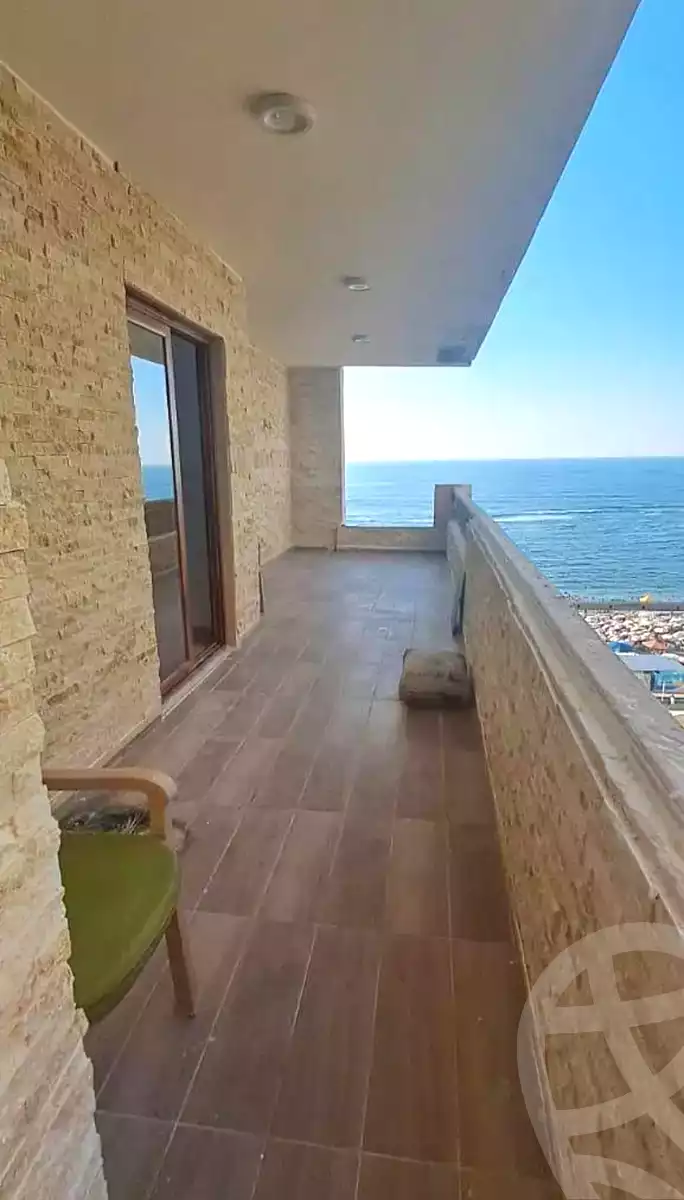 https://aqarmap.com.eg/ar/listing/6905866-for-sale-alexandria-el-asafra-l-sfr-bhry