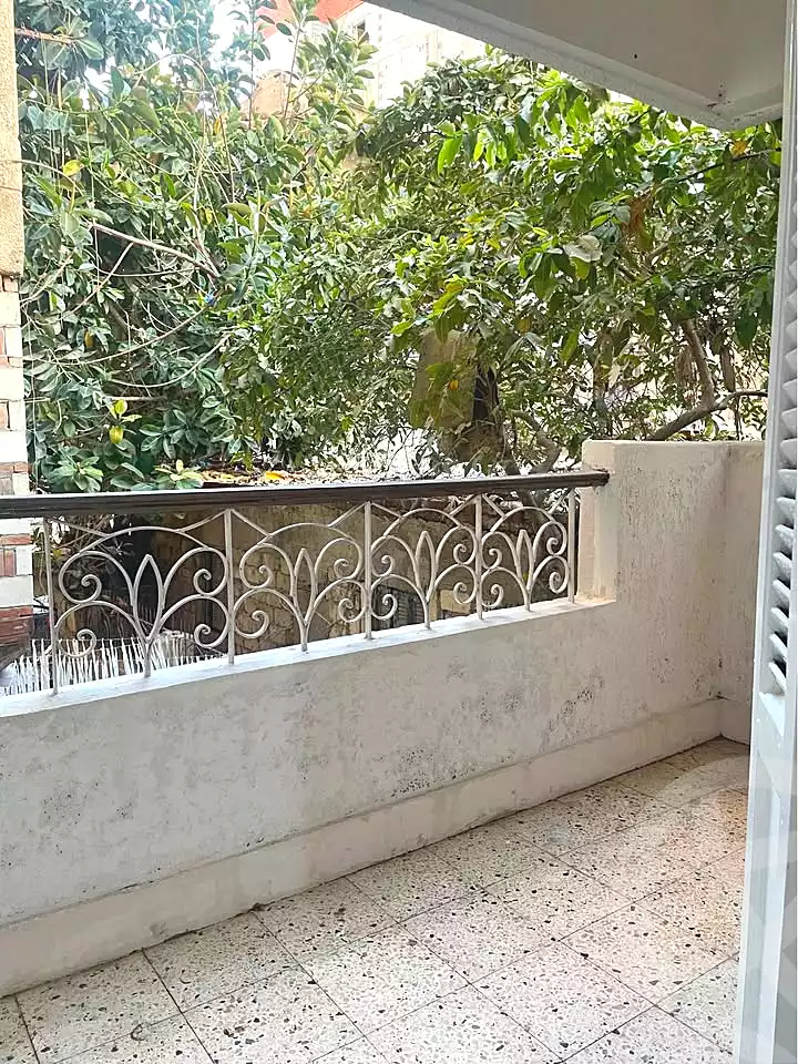 https://aqarmap.com.eg/ar/listing/6906116-for-sale-alexandria-al-agamy-el-hanouvel-el-kholafaa-el-rashdeen-st