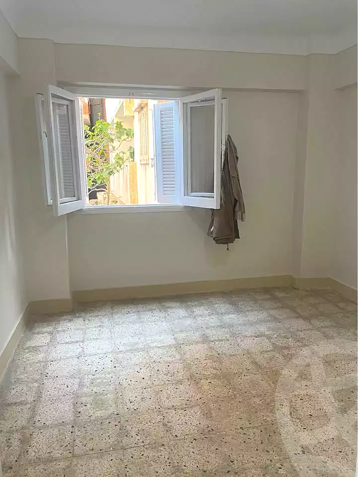 https://aqarmap.com.eg/ar/listing/6906116-for-sale-alexandria-al-agamy-el-hanouvel-el-kholafaa-el-rashdeen-st