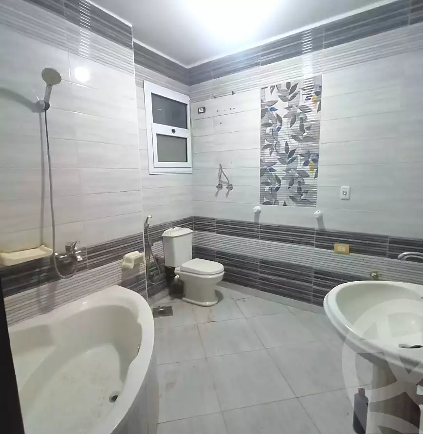 https://aqarmap.com.eg/ar/listing/6906972-for-rent-cairo-ain-shams-ain-shams-el-sharkia-el-fairouz-st