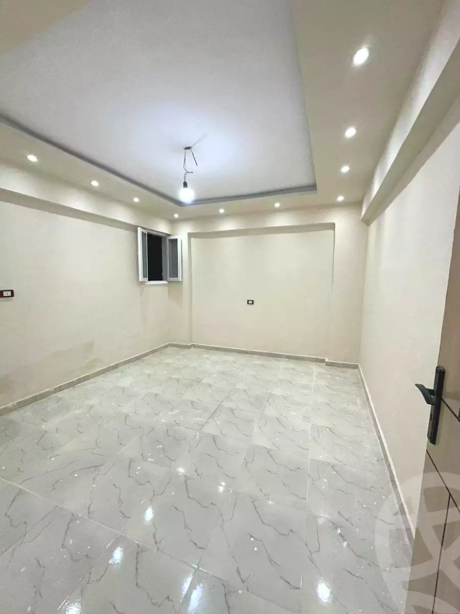 https://aqarmap.com.eg/ar/listing/6907037-for-sale-alexandria-al-agamy-lbytsh-qased-kareem-st