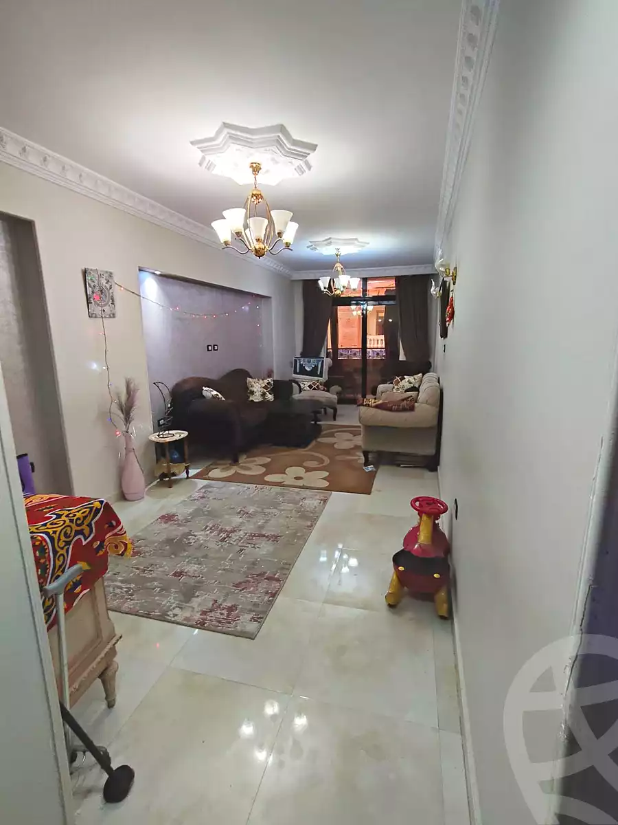 https://aqarmap.com.eg/en/listing/6907388-for-sale-cairo-helwan-hadayek-helwan-el-eshrein-st