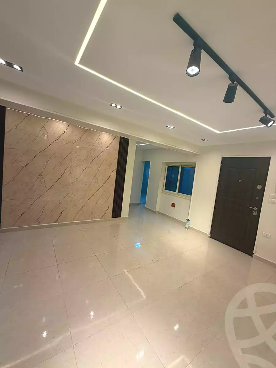 https://aqarmap.com.eg/en/listing/6908032-for-sale-cairo-6th-of-october-el-ahyaa-neighborhood-3rd-al-hay-al-thalith-st