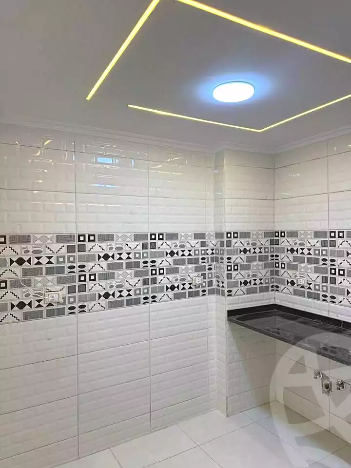 https://aqarmap.com.eg/ar/listing/6908277-for-sale-cairo-el-haram-el-lebeny-soltan-khattab-st
