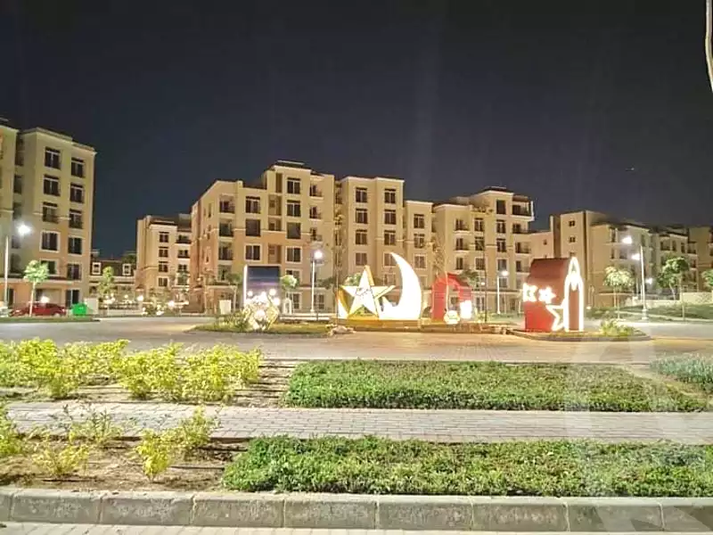 https://aqarmap.com.eg/ar/listing/6908948-for-sale-cairo-new-cairo-compounds-vx-golden-square-mall-mercon