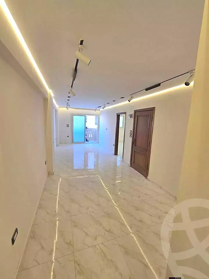 https://aqarmap.com.eg/ar/listing/6909098-for-sale-alexandria-lsywf-shamaa
