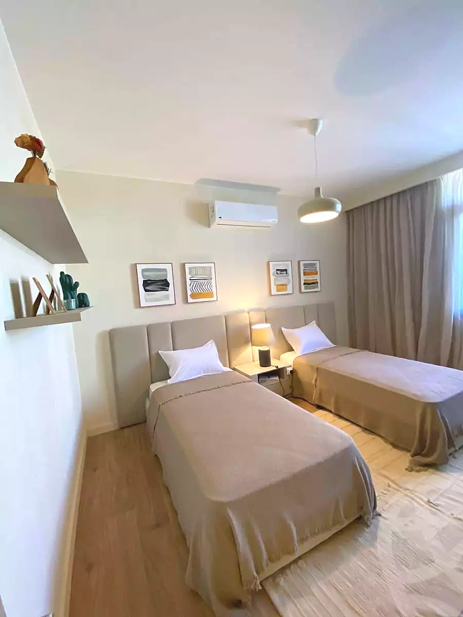 https://aqarmap.com.eg/ar/listing/6909394-for-sale-cairo-new-cairo-compounds-eastown-eastown-parks