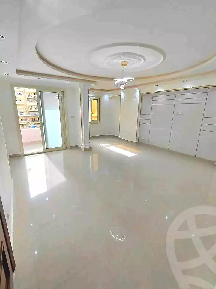 https://aqarmap.com.eg/ar/listing/6909845-for-sale-alexandria-sydy-bshr-sydy-bshr-bhry-gamal-abd-el-nasir-st
