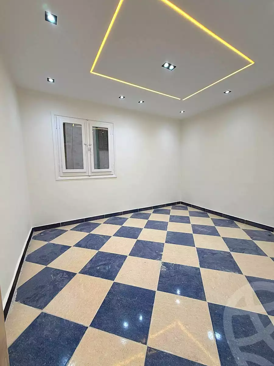 https://aqarmap.com.eg/ar/listing/6910447-for-sale-alexandria-al-agamy-lbytsh-qased-kareem-st