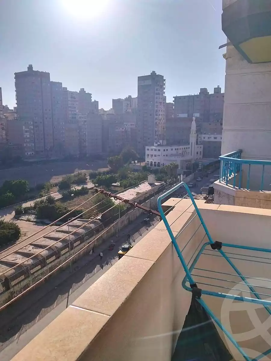 https://aqarmap.com.eg/en/listing/6910583-for-sale-alexandria-el-asafra-l-sfr-qbly-el-maahad-el-dini-st